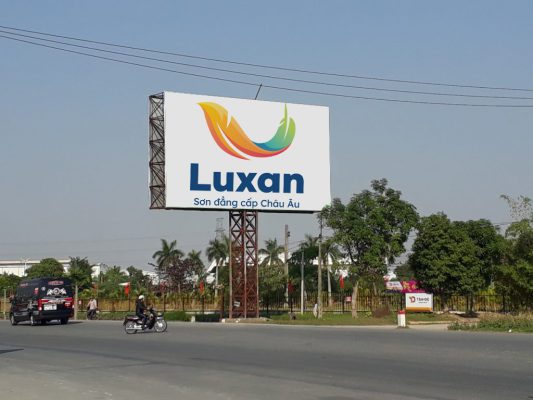 làm biển quảng cáo theo yêu cầu